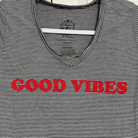 Well Worn Los Angeles “Good Vibes” Super Soft Tee Size S - Picture 2 of 4